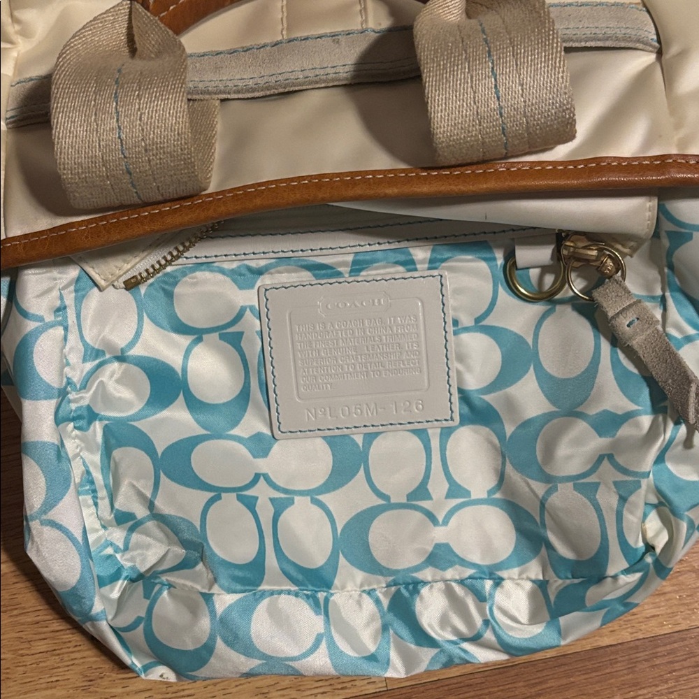 Coach Mini Hampton Tote - Picture 7 of 9